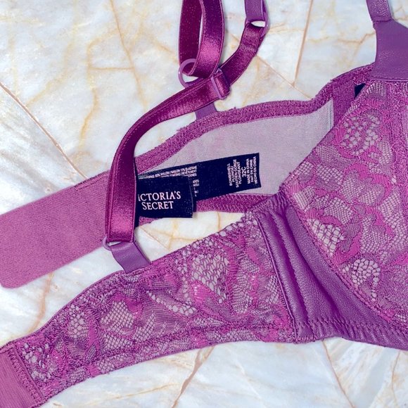 2 Pc Bombshell Set: 32C Bra and Small Panty Faux Leather Purple Red Lace RARE - Picture 6 of 14